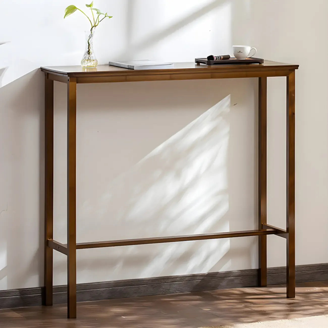 Tables de bar modernes en bois naturel avec plateau fixe et repose-pieds