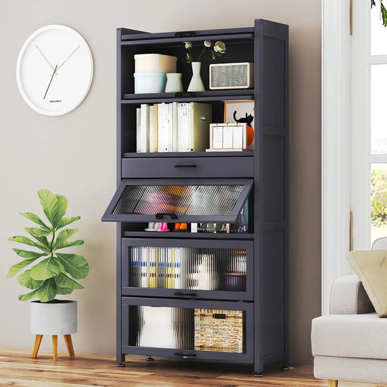 Bibliothèque de rangement étroite en bois gris à 5 niveaux avec portes