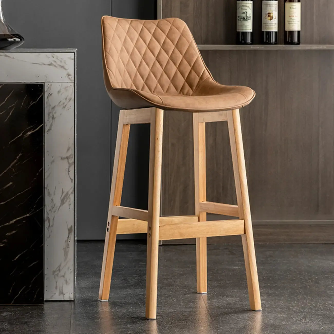 Tabourets de bar modernes du milieu du siècle en similicuir avec pieds en bois