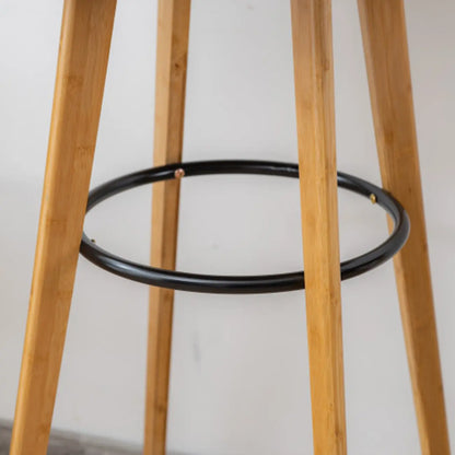 Tables de bar rondes en bois brun à pieds hauts