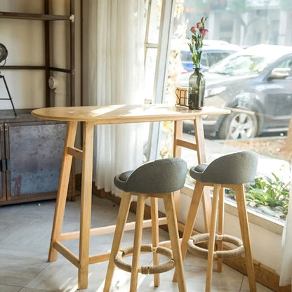 Table haute de bar scandinave en bois aux formes libres pour salle à manger