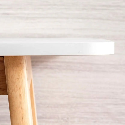 Table haute de bar scandinave en bois aux formes libres pour salle à manger