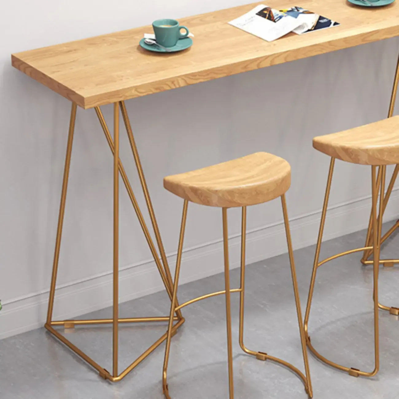 Tables de bar modernes glamour en bois naturel doré sur pied