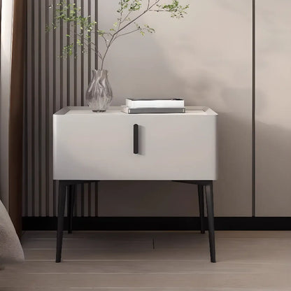 Table de chevet étroite moderne avec tiroir