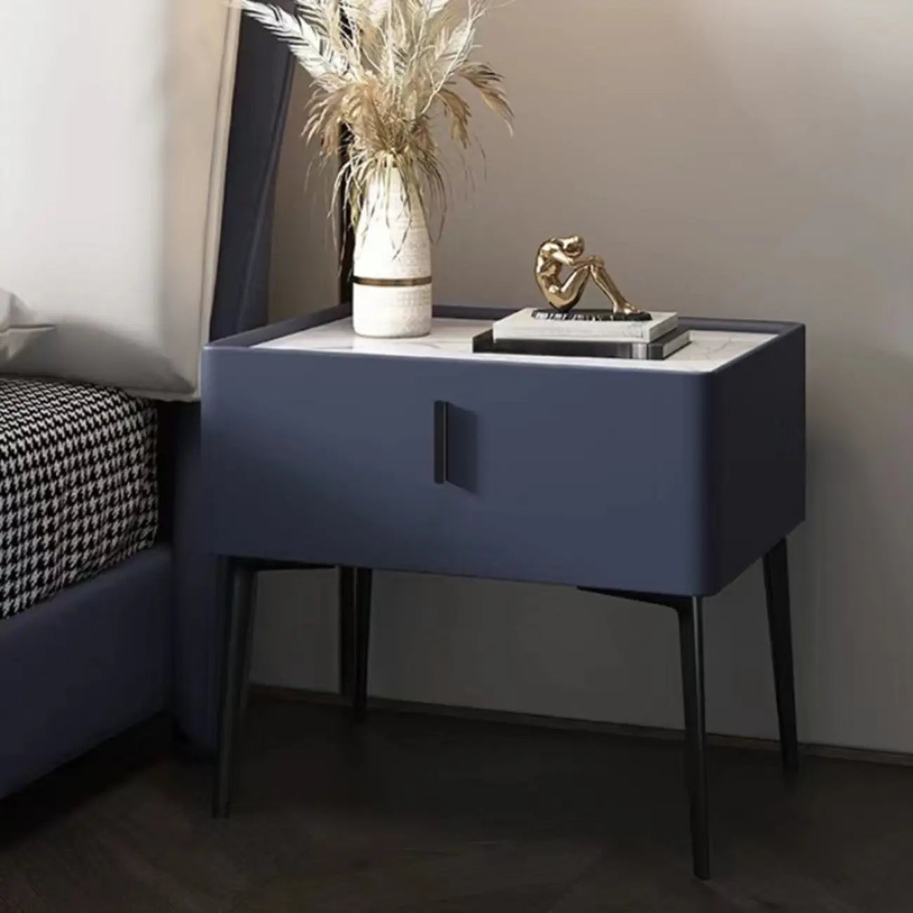 Table de chevet étroite moderne avec tiroir