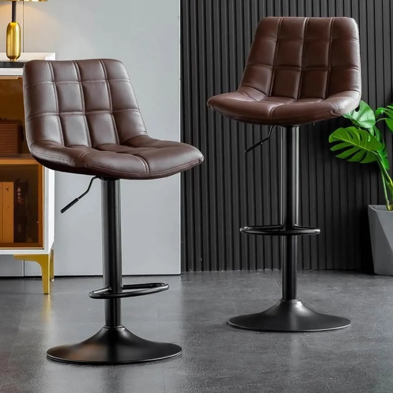 Tabourets de bar pivotants et réglables en similicuir glamour