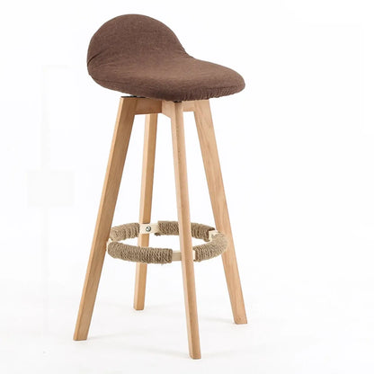 Tabouret de bar au design scandinave en bois et assise moelleuse, confortable
