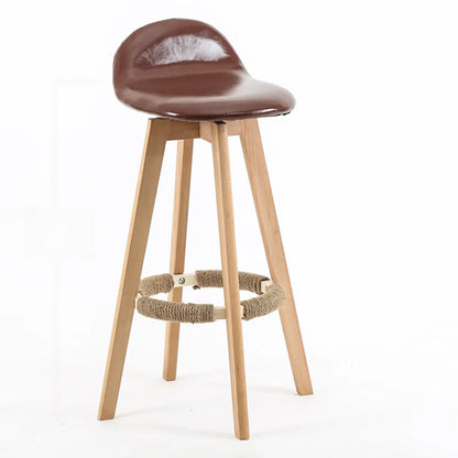 Tabouret de bar au design scandinave en bois et assise moelleuse, confortable