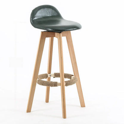 Tabouret de bar au design scandinave en bois et assise moelleuse, confortable