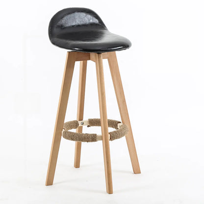 Tabouret de bar au design scandinave en bois et assise moelleuse, confortable