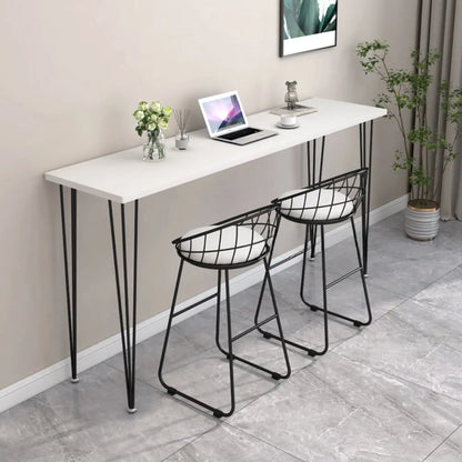 Tables de bar modernes en bois blanc au design minimaliste