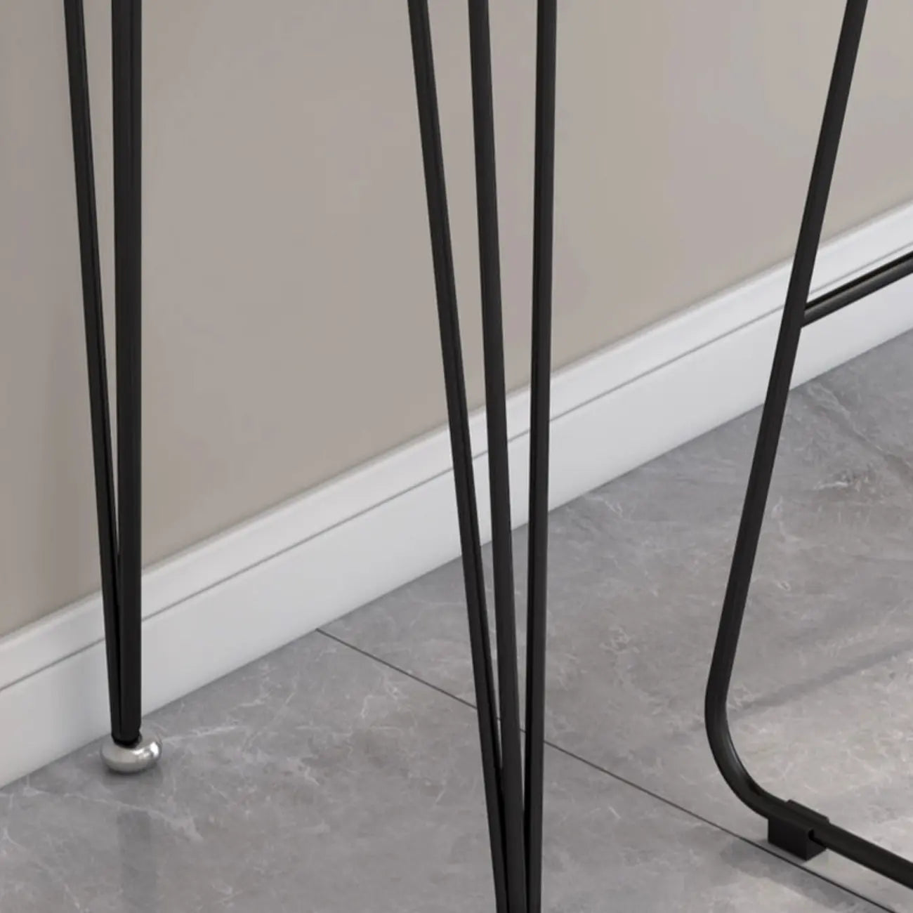 Tables de bar modernes en bois blanc au design minimaliste