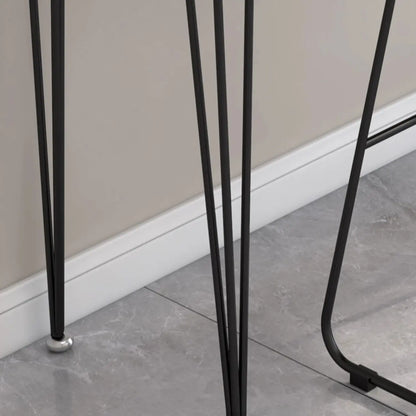 Tables de bar modernes en bois blanc au design minimaliste