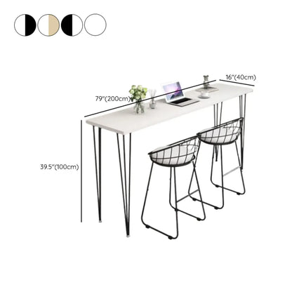 Tables de bar modernes en bois blanc au design minimaliste
