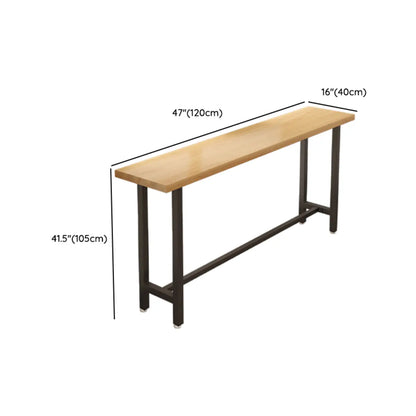 Tables de bar fixes en bois naturel avec repose-pieds