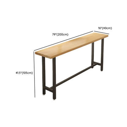 Tables de bar fixes en bois naturel avec repose-pieds