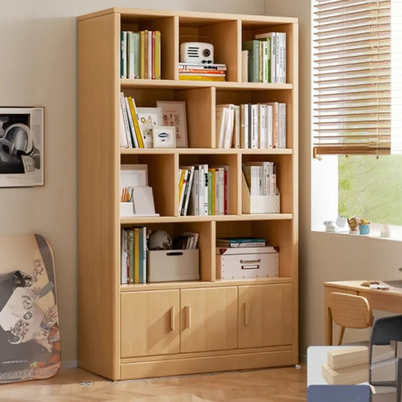 Bibliothèque de rangement scandinave haute en bois à plusieurs étagères
