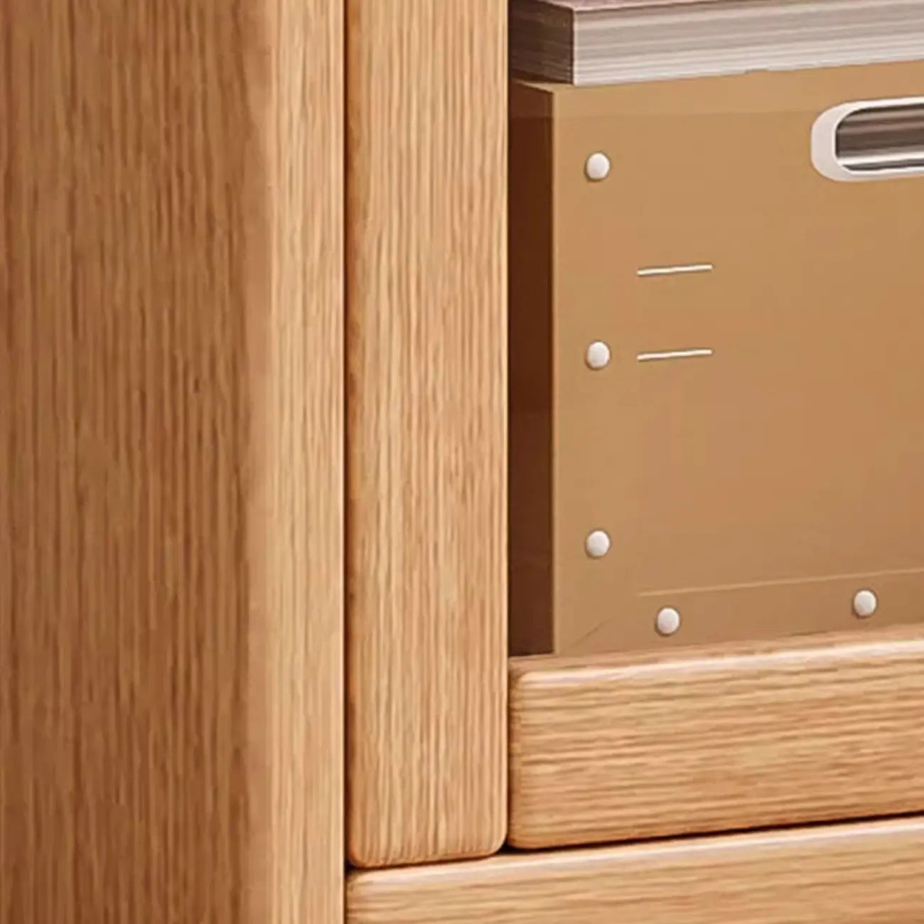 Bibliothèque de bureau rectangulaire en bois et verre avec porte fermée
