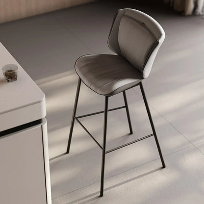Tabouret de bar moderne de luxe avec coussin trapézoïdal, revêtement en microfibre et acier au carbone