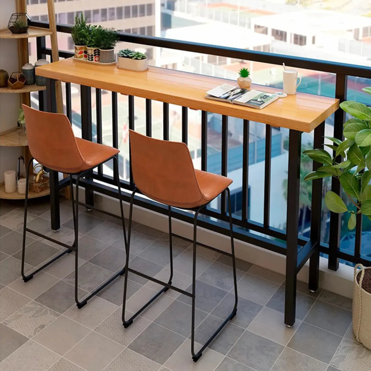 Tables de bar à tréteaux en bois et fer naturel de style campagnard français