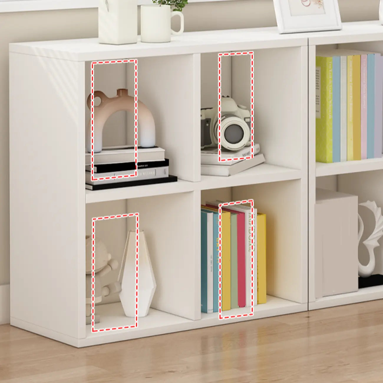 Bibliothèque basse minimaliste en bois blanc/finition naturelle