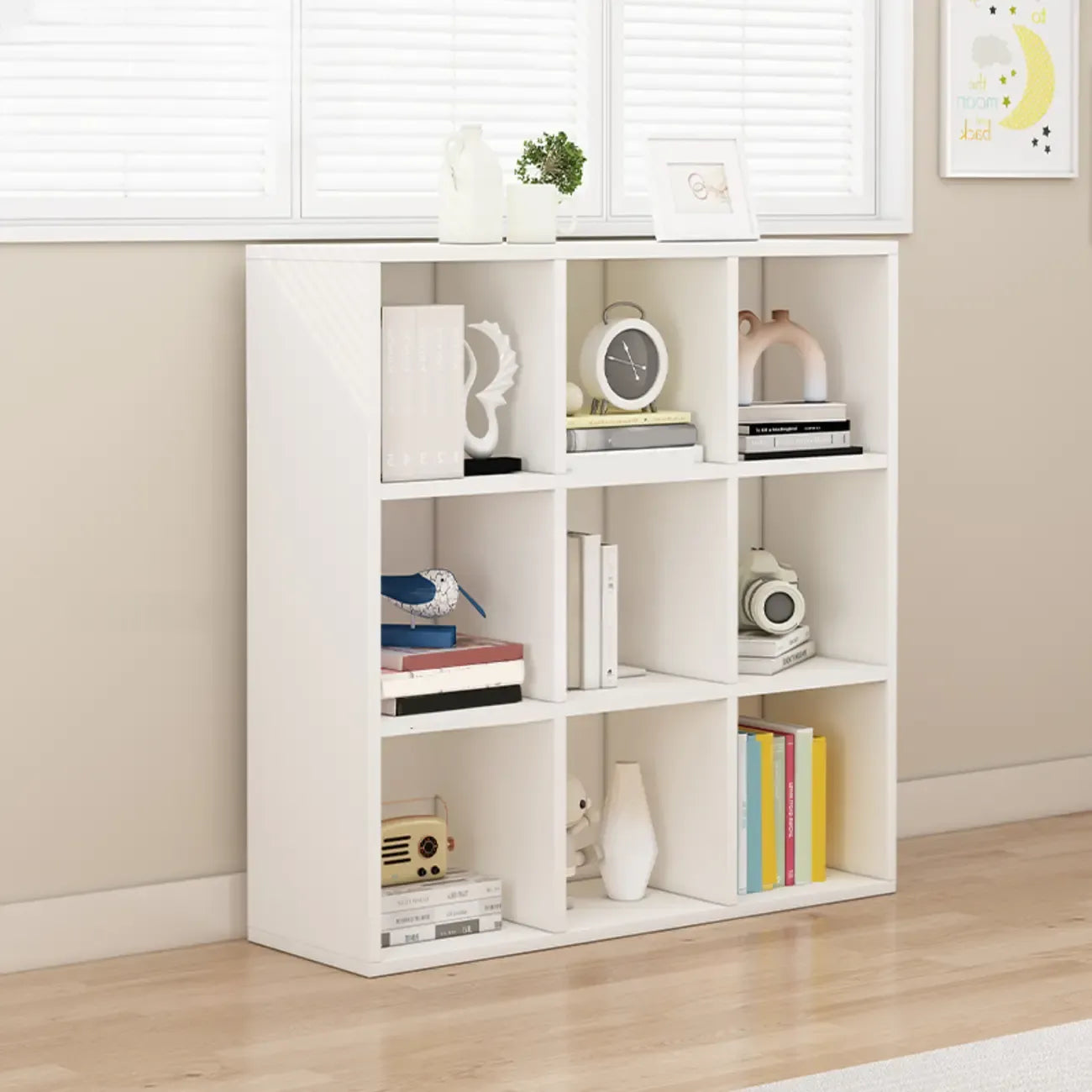 Bibliothèque basse minimaliste en bois blanc/finition naturelle