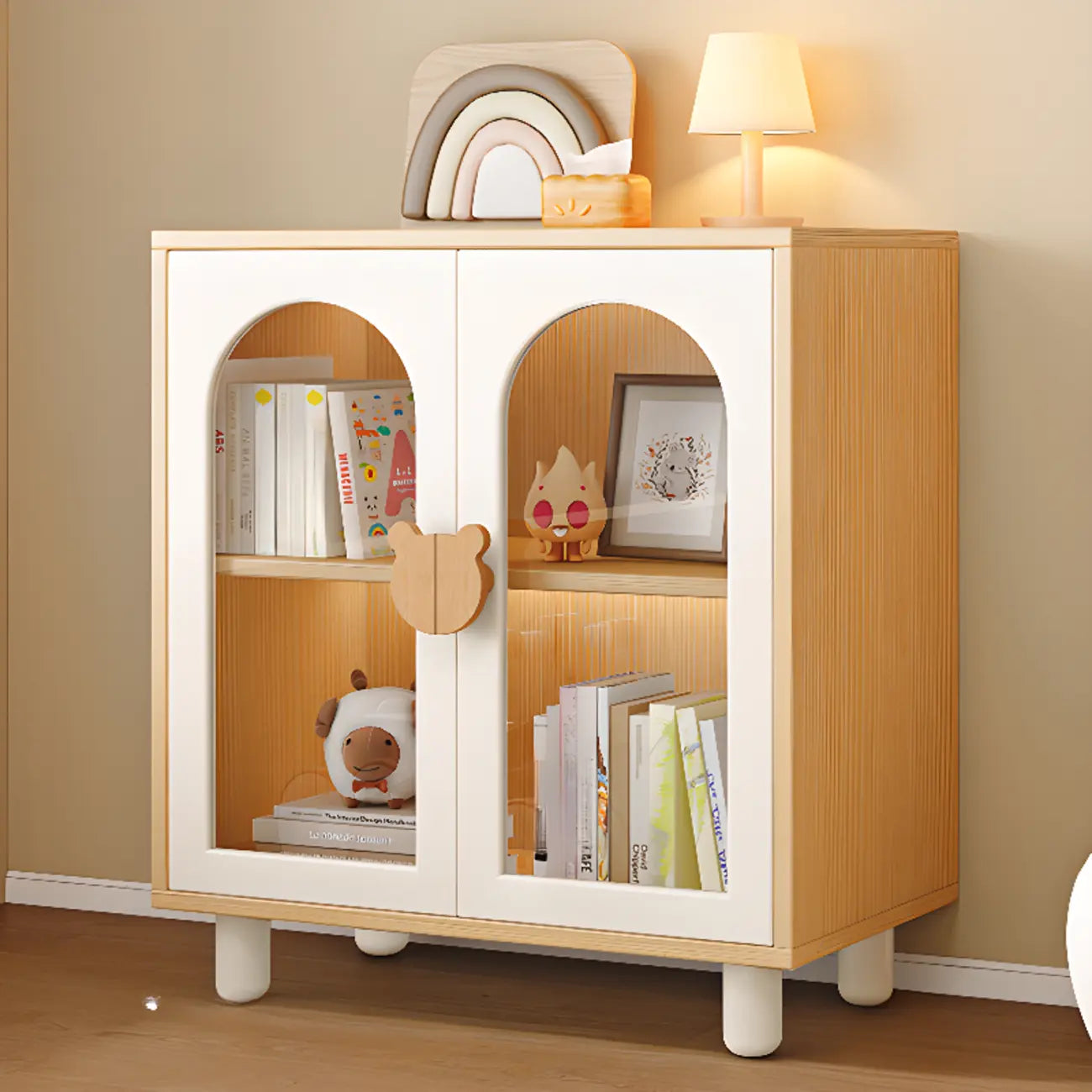Bibliothèque moderne basse en bois blanc avec portes vitrées
