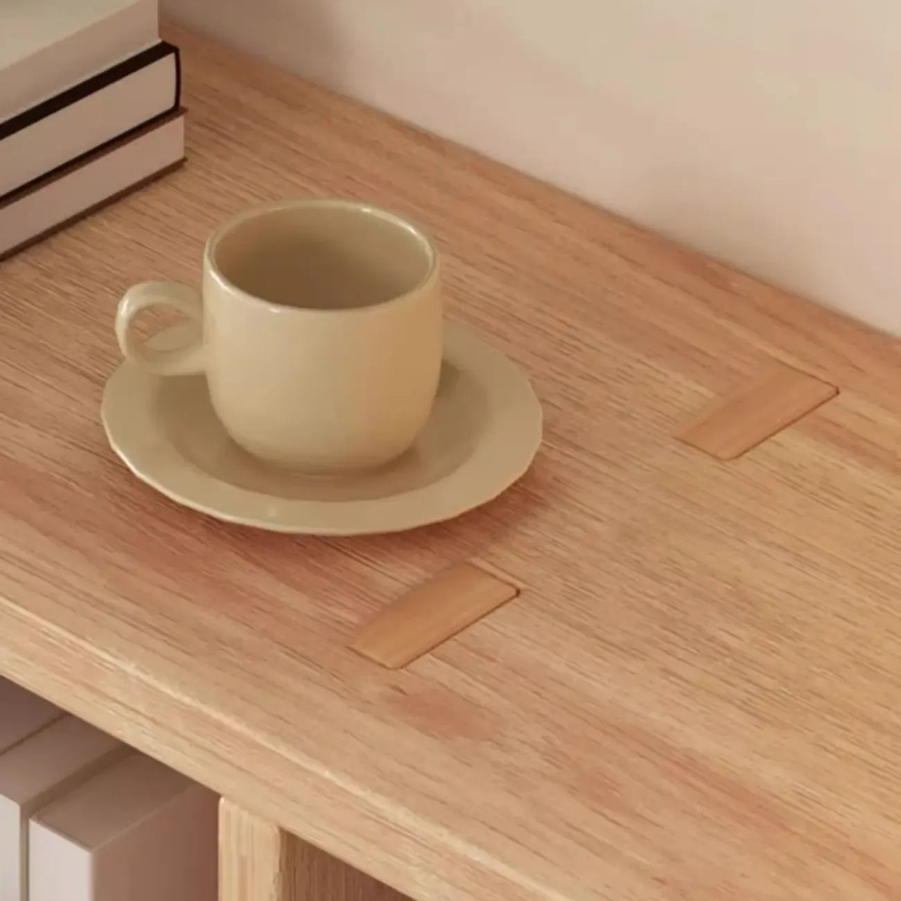 Étagères minimalistes horizontales en bois, style cube de rangement