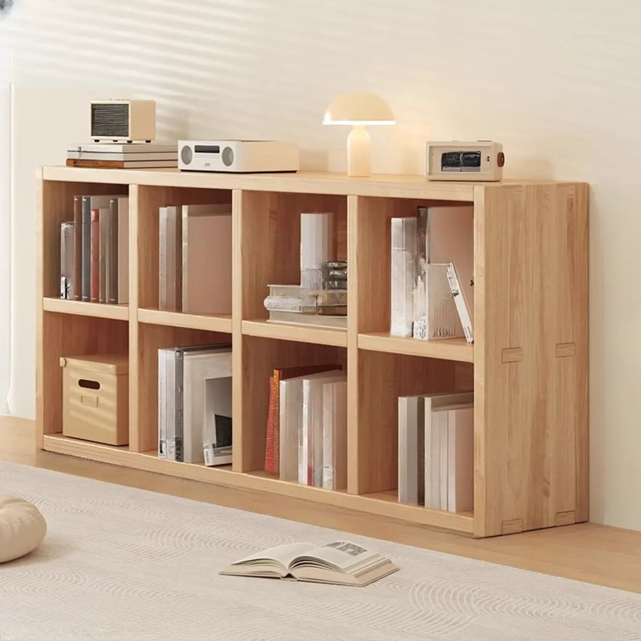 Bibliothèque horizontale en bois naturel avec étagère cubique