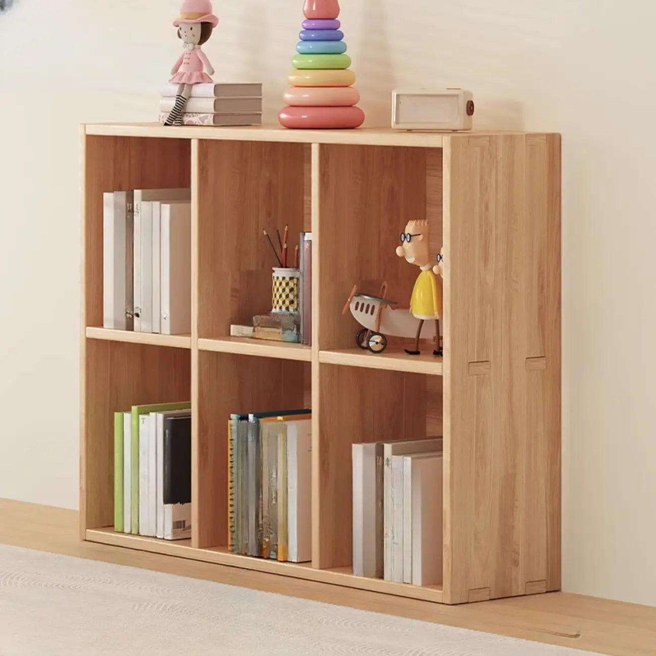 Bibliothèque horizontale en bois naturel avec étagère cubique