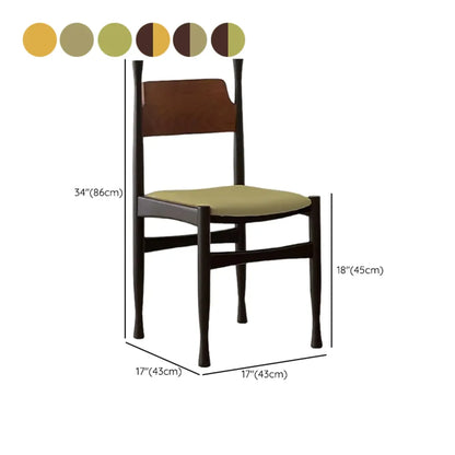 Chaise de salle à manger minimaliste vintage avec cadre en bois et revêtement rembourré