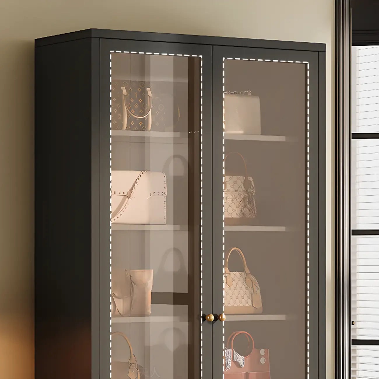 Vitrine minimaliste en bois et porte vitrée réglable