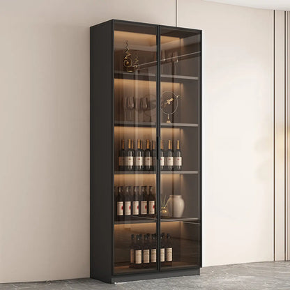 Vitrine haute et étroite en bois noir avec éclairage