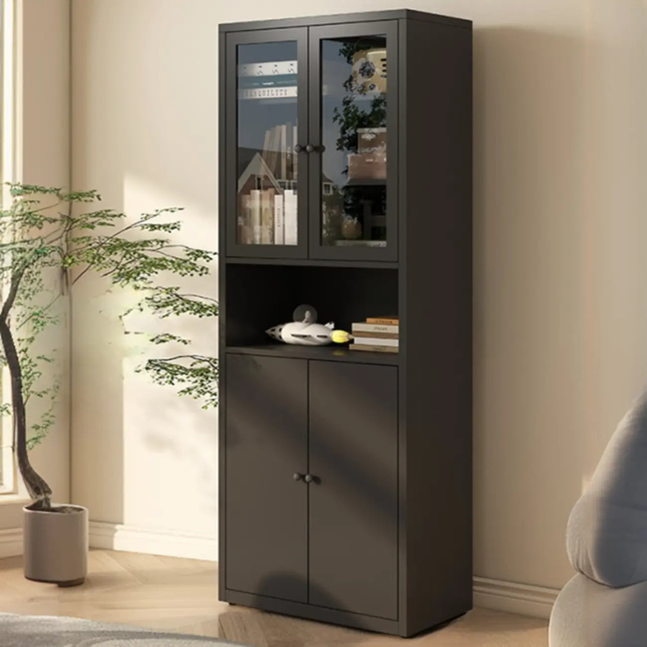 Vitrine haute à 6 niveaux avec portes vitrées