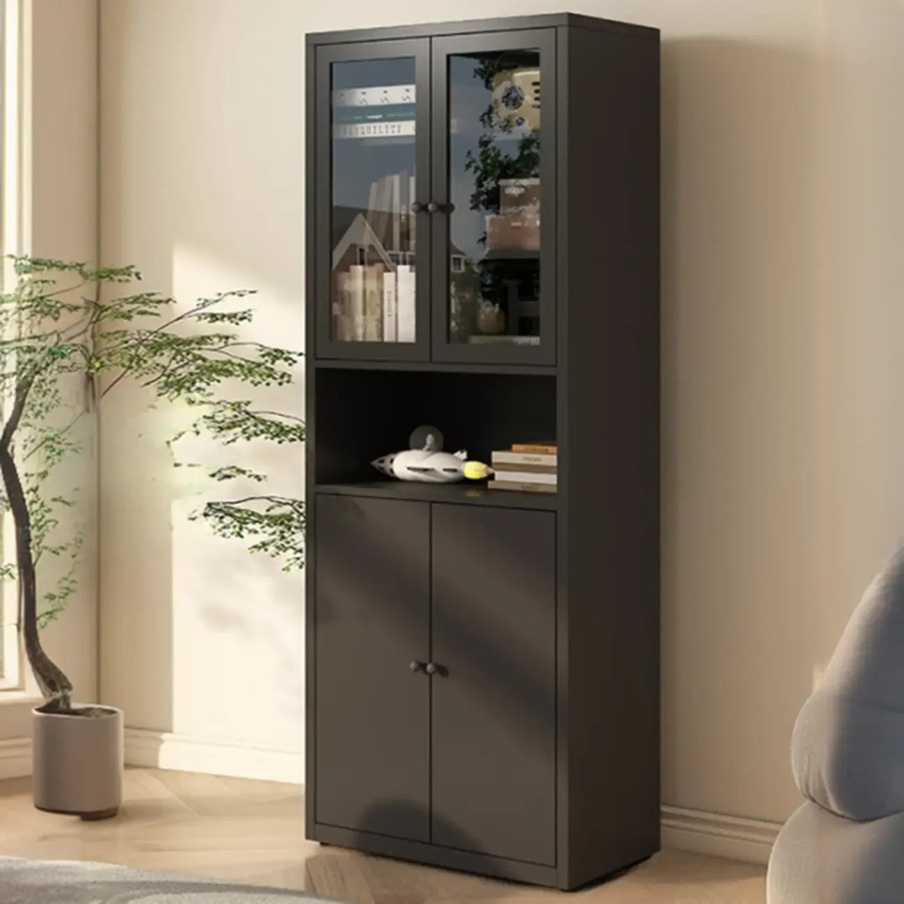Vitrine haute à 6 niveaux avec portes vitrées