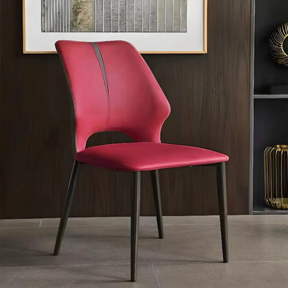 Chaise de salle à manger moderne sans accoudoirs, dossier ouvert, en similicuir.