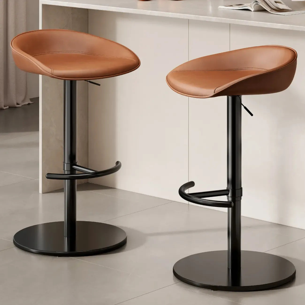 Tabourets de bar en cuir sur pied, style industriel moderne