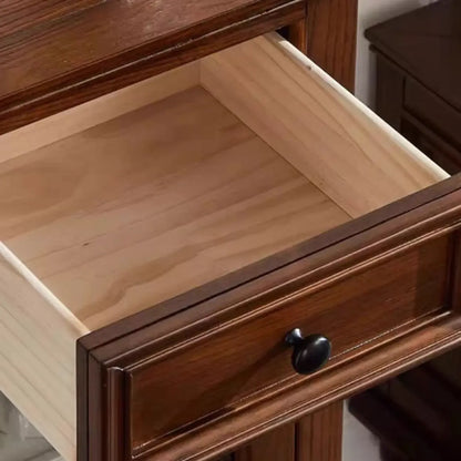 Petit vaisselier traditionnel en bois brun