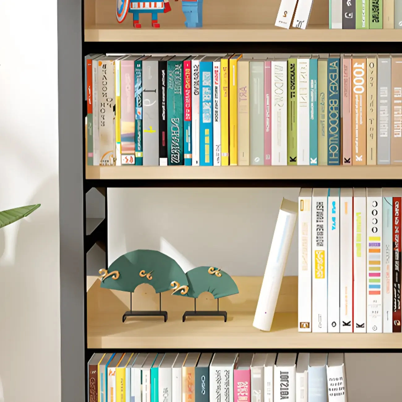 Bibliothèque autoportante simple à plusieurs niveaux en bois avec cadre en acier
