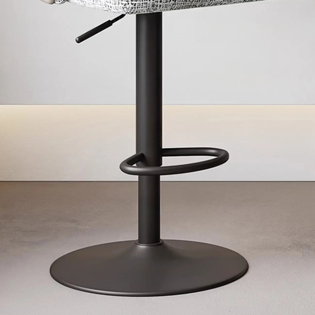 Tabouret de bar minimaliste en tissu rembourré avec accoudoirs