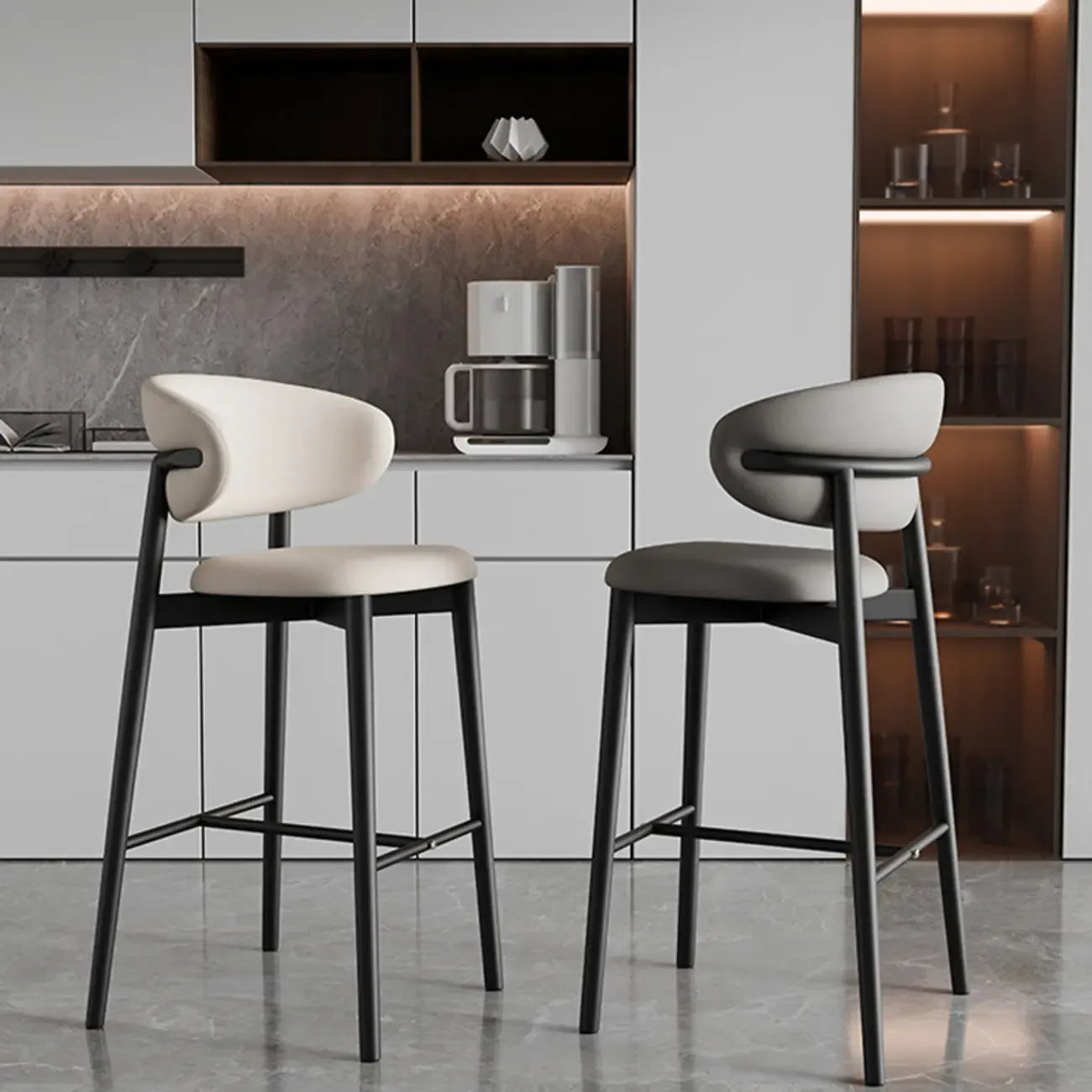 Tabouret de bar Art Déco en cuir, dossier bas, hauteur comptoir