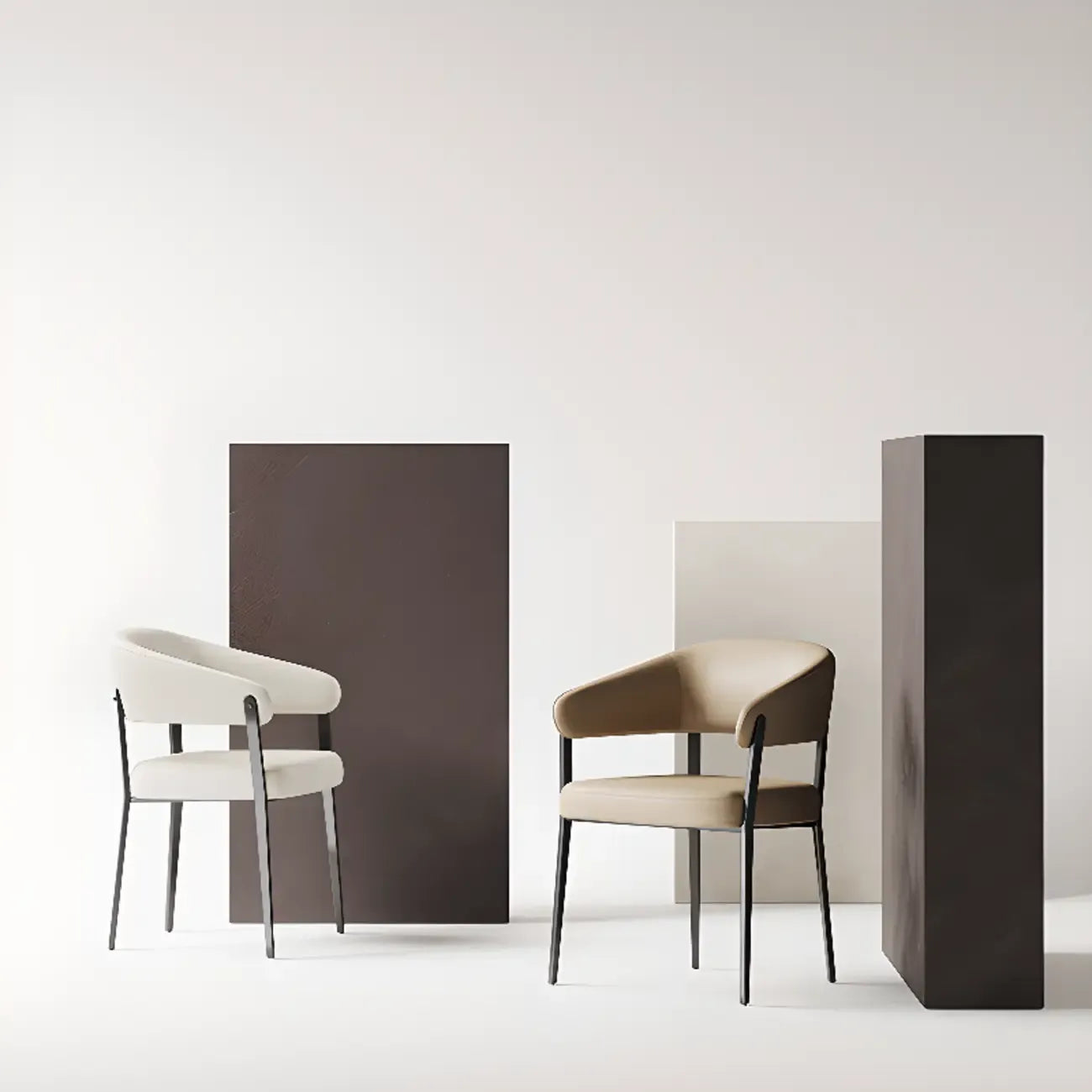 Chaise de salle à manger moderne avec accoudoirs en similicuir, dossier ouvert et pieds en alliage