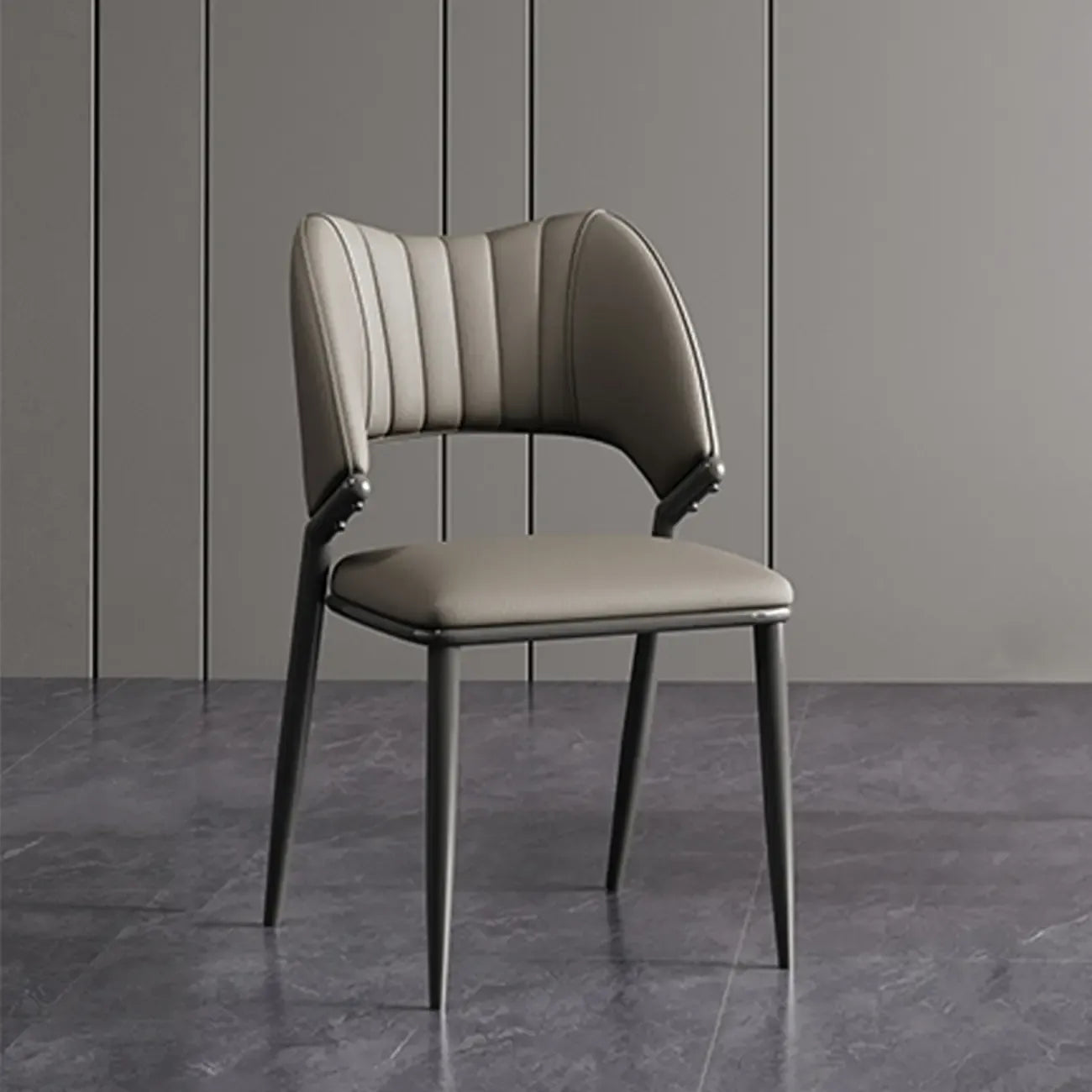 Chaise de salle à manger moderne sans accoudoirs, dossier incurvé, en similicuir.
