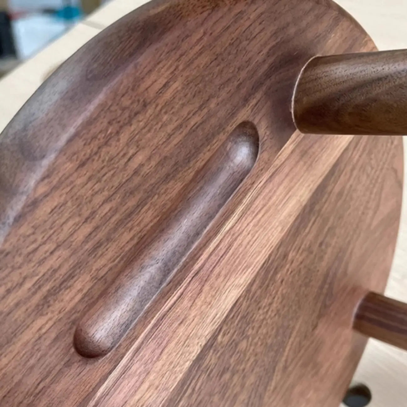 Tabourets de bar modernes en bois avec repose-pieds et dossier inclinable