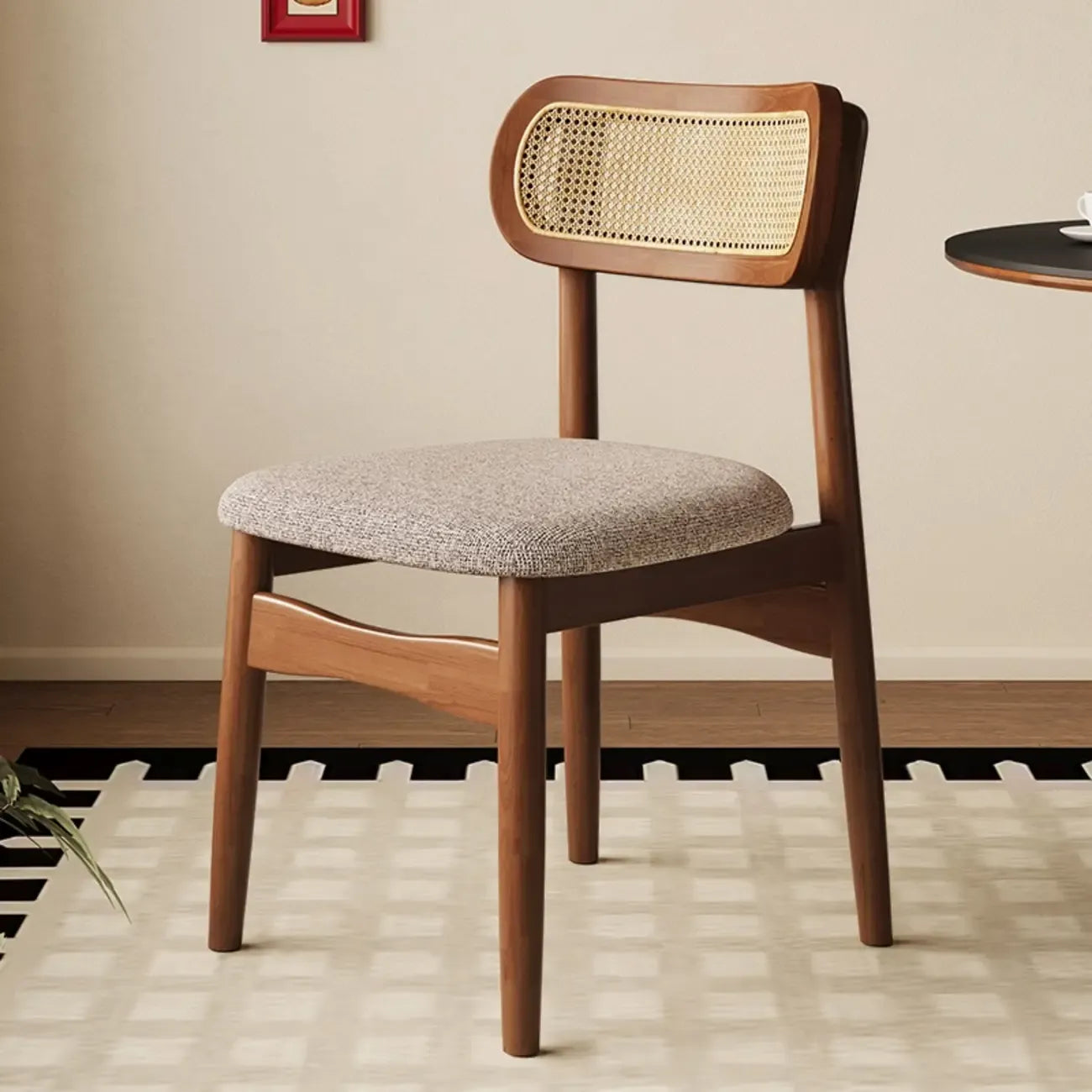 Chaise de salle à manger rembourrée en similicuir souple de style rétro