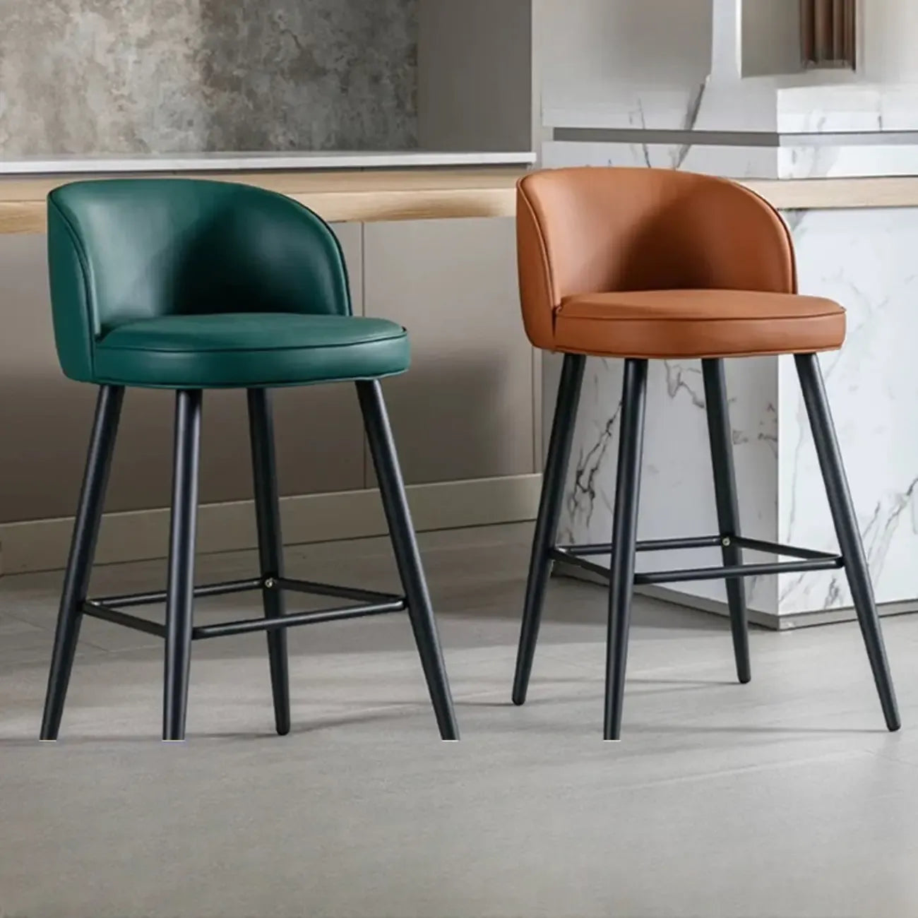Tabourets de bar glamour en cuir, hauteur comptoir