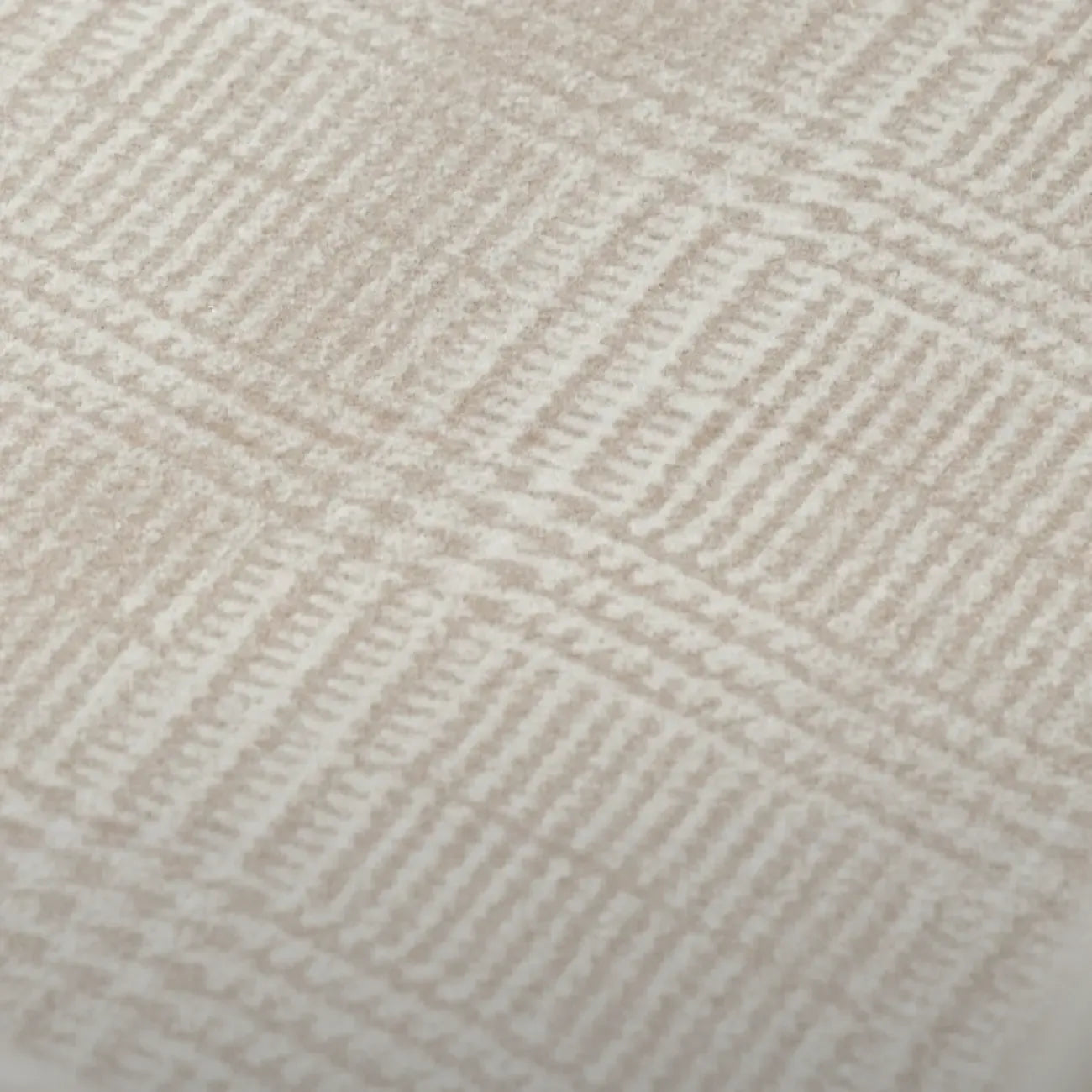Fauteuils minimalistes en sherpa à dossier ouvert et accoudoirs rembourrés