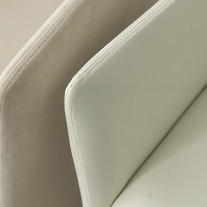 Fauteuils minimalistes en sherpa à dossier ouvert et accoudoirs rembourrés