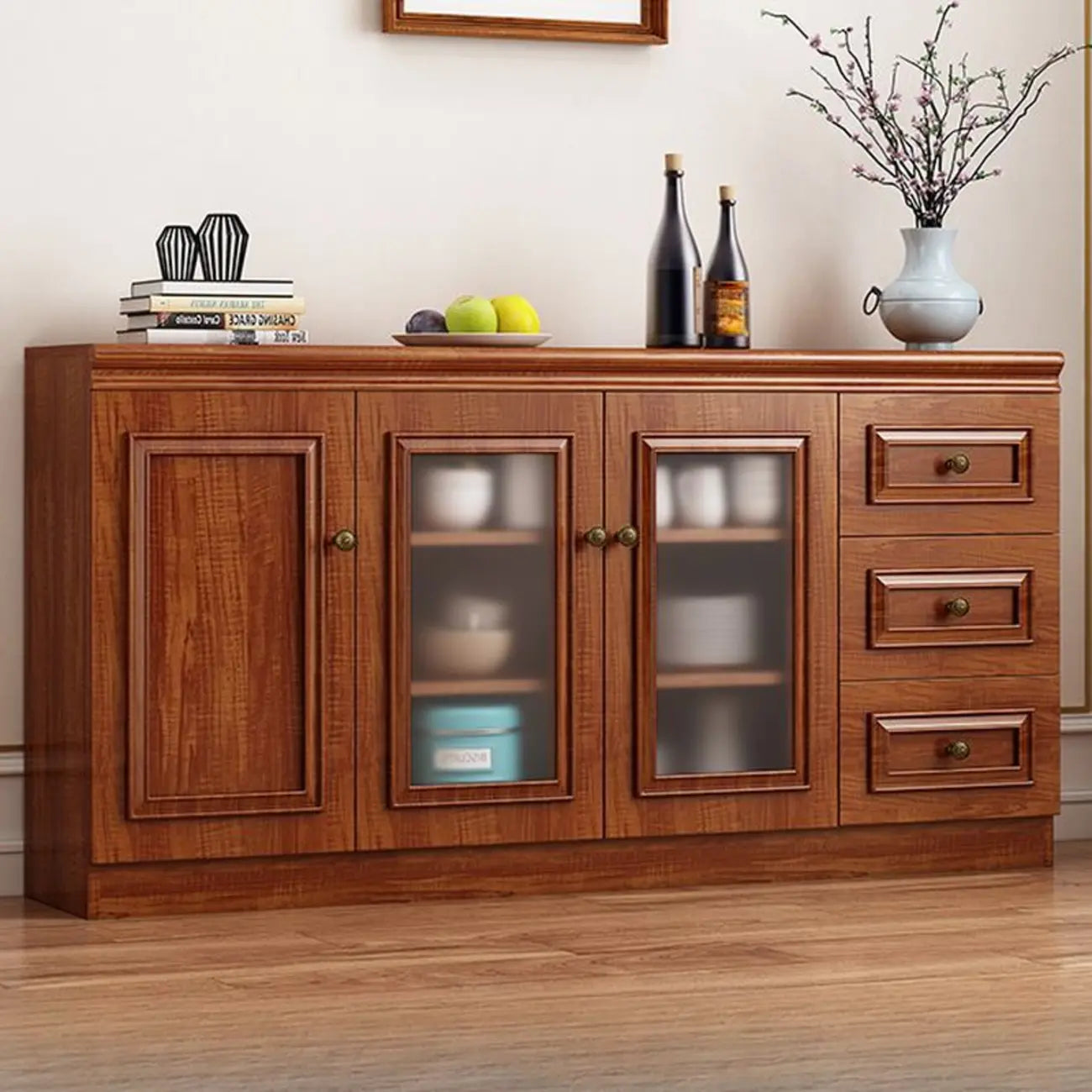 Buffet moderne en bois avec tiroirs et portes vitrées