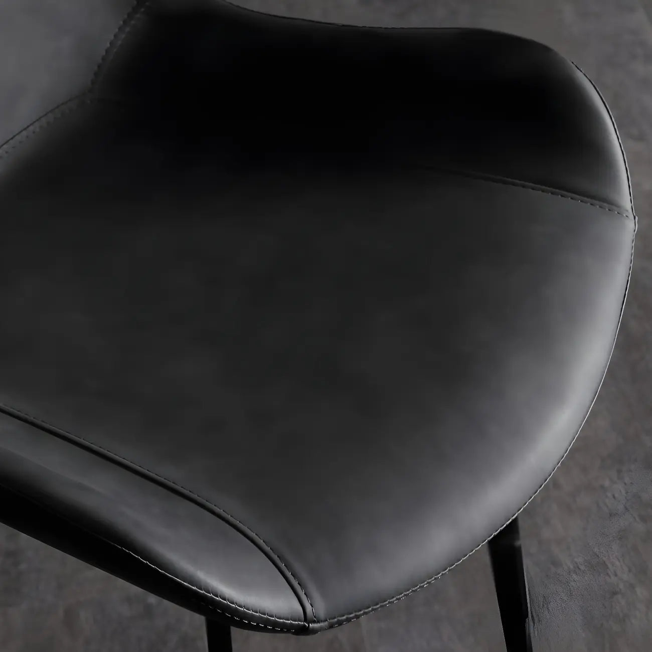 Ensemble de 2 chaises de salle à manger de style industriel moderne avec revêtement en cuir